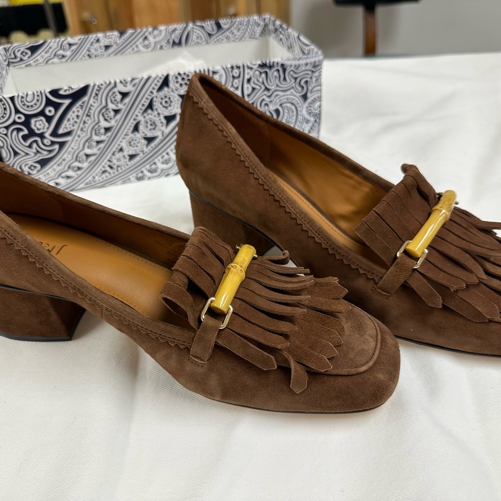 Gorgeous J.McLaughlin Penny loafer Kiltie heel BRAND NEW classic soft suede sz11